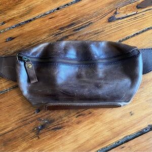 classic brown leather frye fanny pack